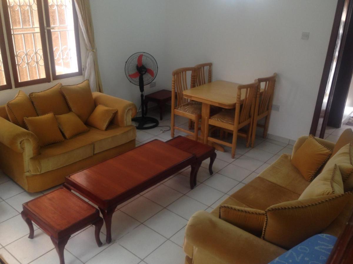 Corinya Serviced Apartments Энтеббе Экстерьер фото
