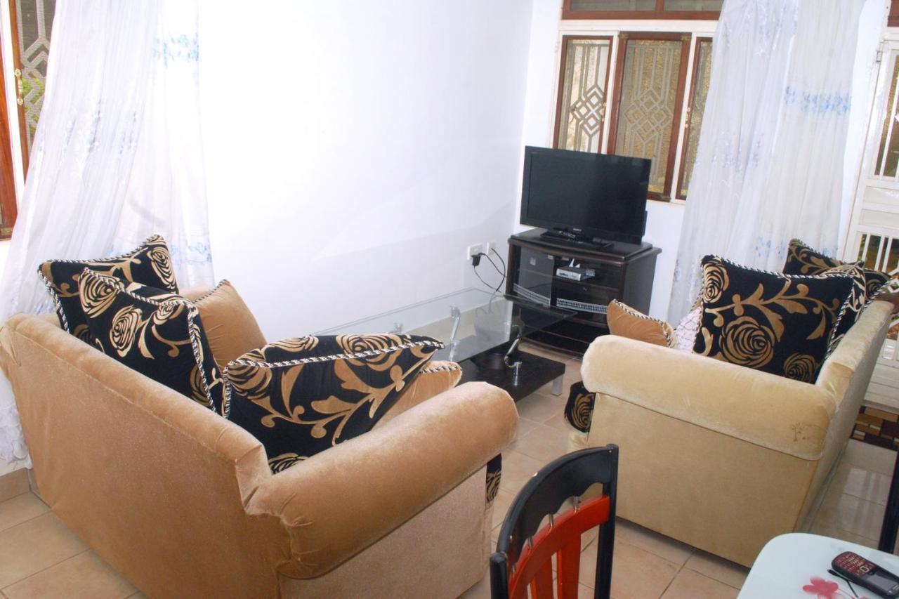Corinya Serviced Apartments Энтеббе Экстерьер фото